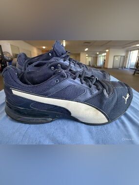 Puma Men's Navy Sneakers with White Formstrip